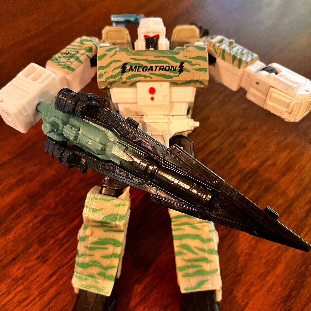 Cybertron Voyager Transformer Collectible